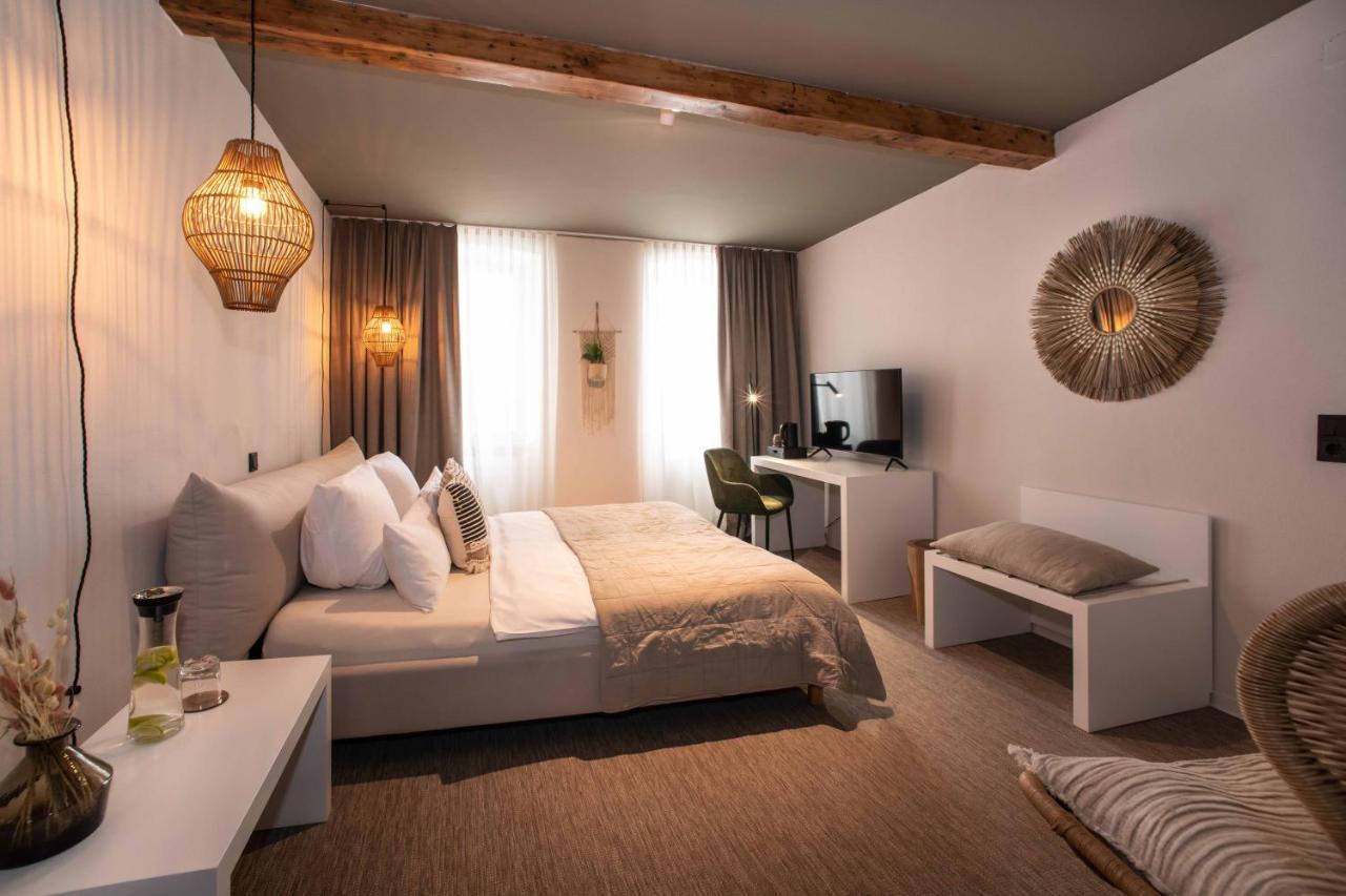 Hotel Fuchs "Life-Style Mit Night-Life" Saarbrücken Exteriör bild